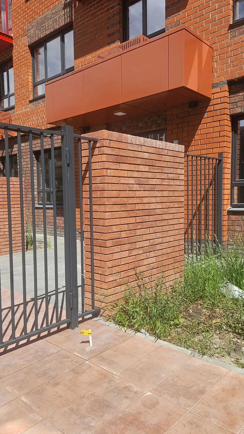 Строительство клумб и ограждений в жилом комплексе "Ботаника", Тюмень